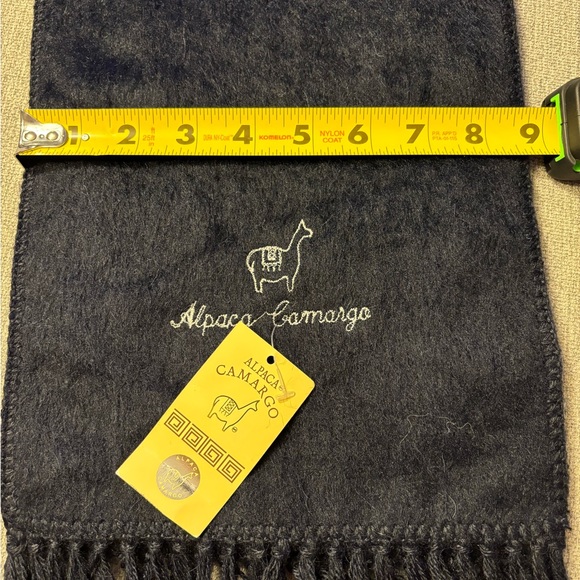 NWT - Alpaca Camargo Scarf - Picture 3 of 4